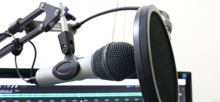 Lyst til å bli radioreporter, tekniker eller radio-DJ? 