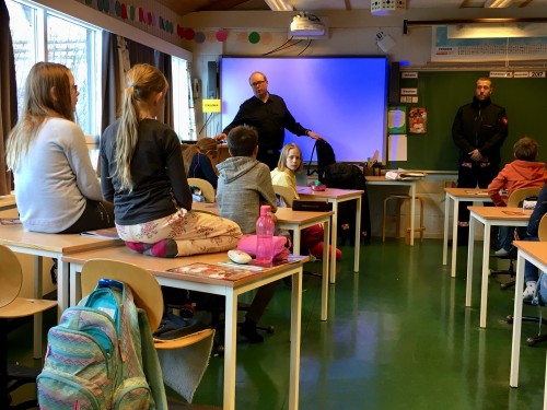 !Lydh�re elever ved Hallingskarvet skole