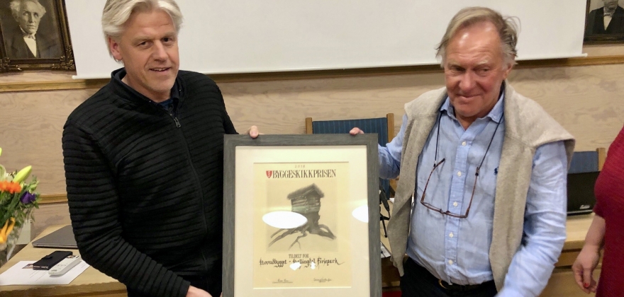 Inspirert av sjølvaste Hallingskarvet. Inspirert av sjølvaste Hallingskarvet.